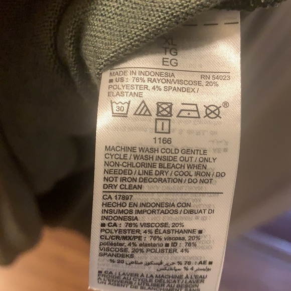 Dress - Picture 3 of 3